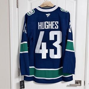BNWT Authentic Fanatics Vancouver Canucks Quinn Hughes Jersey Size 50 Medium NEW